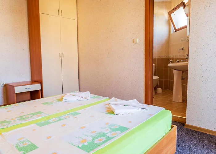 Готель бриз Китен