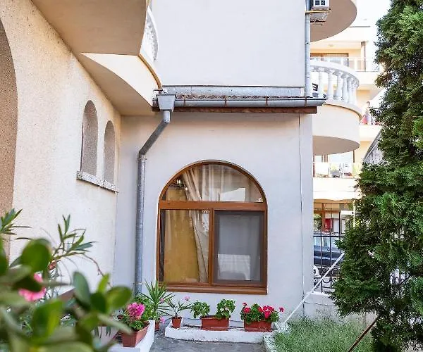 Готель бриз