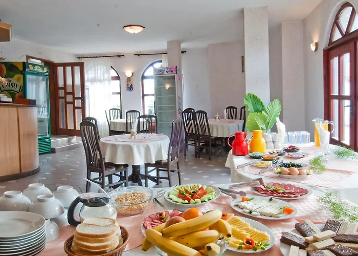 Готель бриз 2*